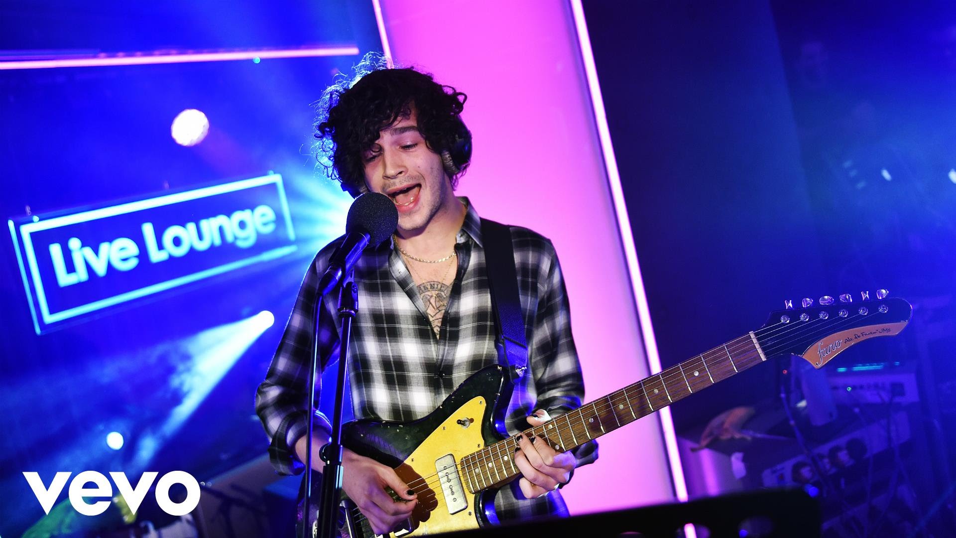 Pickymagazine The 1975 VS Justin Bieber BBC Radio 1 Live Lounge